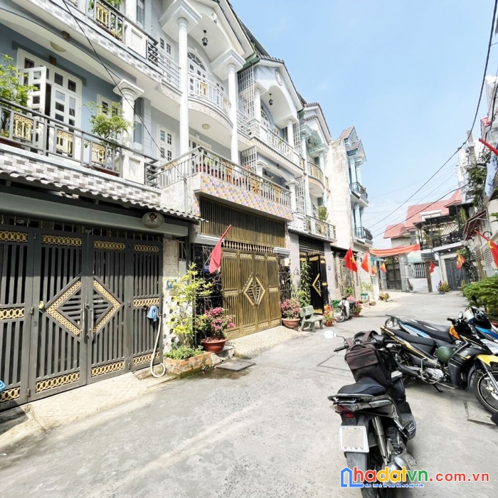 Hẻm 6m xe tải tránh - khu vip lâm thị hố - gần mầm non sơn ca 5 - ngang 4.5m, 5 tầng. chỉ hơn 4 tỷ.