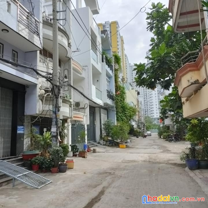 Bán nhà ngay an dương vương- q8, hẻm xe tải, 3 lầu chắc chắn, chỉ 4.8 tỷ