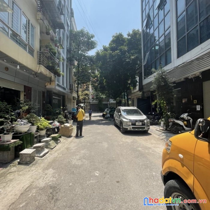 Bán nhà kđt trung yên, vỉa hè, ô tô tránh, kinh doanh, 45m 12.2 tỷ