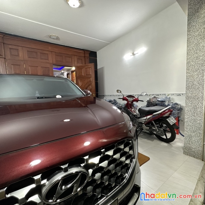 Khu vip tân thới hiệp - hẻm 8m ô tô tránh - ngang 5m, 94m2, 5 tầng btct, nội thất gỗ cao cấp -