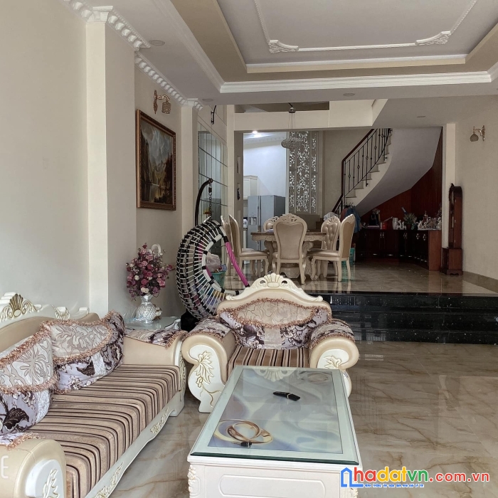 Xuất cảnh, bán gấp nhà hxh tô hiến thành, 74m2, 3 tầng, cho thuê 45 triệu, chỉ 17 tỷ 600