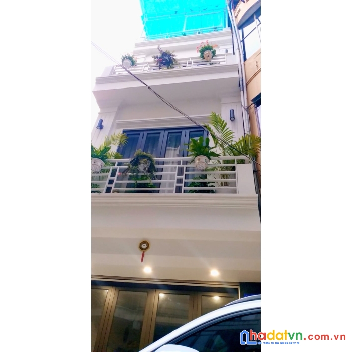 Tài chính  8 tỷ nhà mới đẹp lô góc 3 mặt thoáng ôtô 7 chỗ vào nhà đậu đỗ cửa nhà  - phố thái hà
