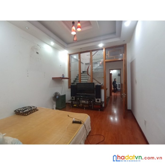 Nhà nguyễn hoàng, thẳng 50m ra mặt tiền, kiệt 4m, 115m2, 3 tầng kinh doanh