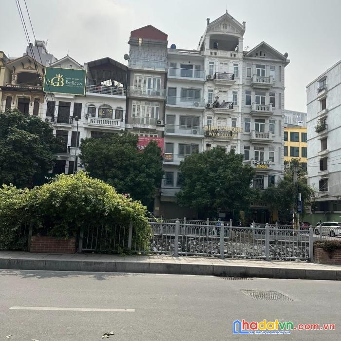 Phân lô - oto tránh - vỉa hè - nhà đẹp - 2 thoáng - gia chủ phát  đạt - mặt phố mạc thái tổ -