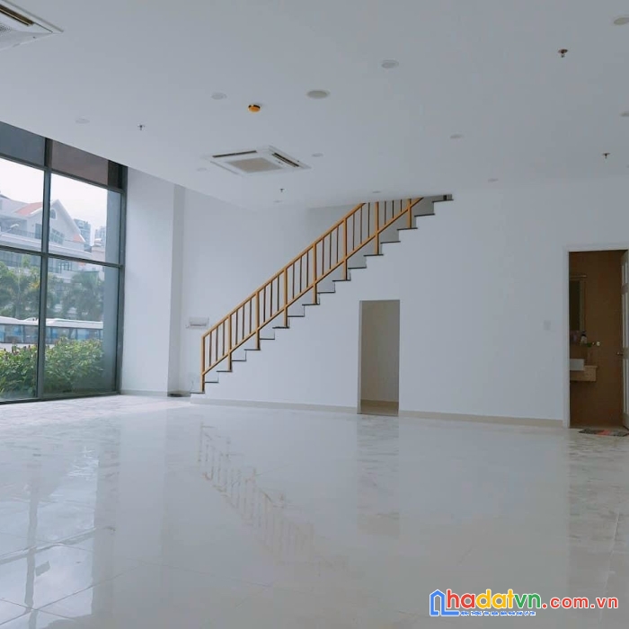 Cho thuê kho / nhà/ shophouse mặt bằng đẹp văn giang hưng yên