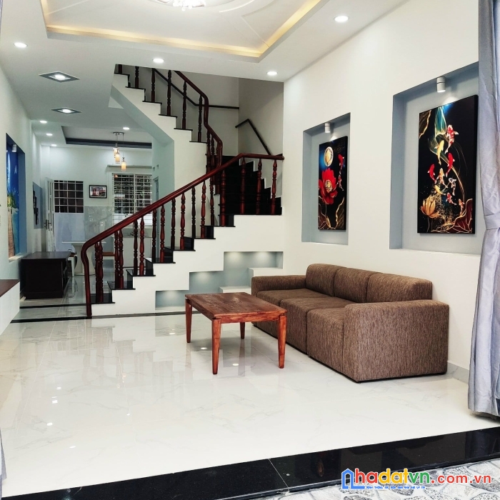 Bán nhà kinh dương vương- 3 tầng mới đẹp- 60m2- tặng full nội thất