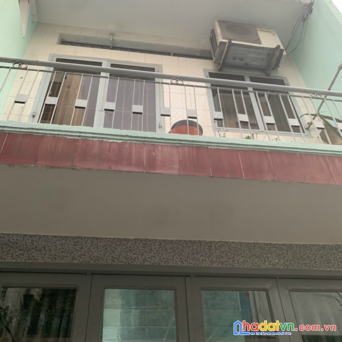 Tân phú, hẻm 3.5m thông tứ tung sát mặt tiền, ngay nguyễn sơn, sổ vuông vức, nhà rất mới vao ở