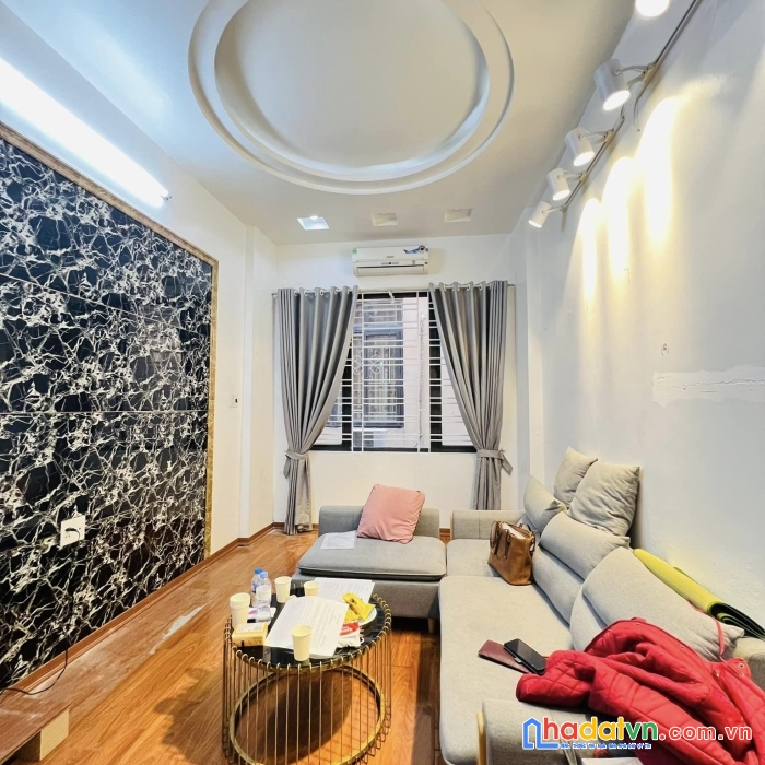 Bán nhà 370 khương đình 41m x 5 tầng, mt: 4m, 2 thoáng