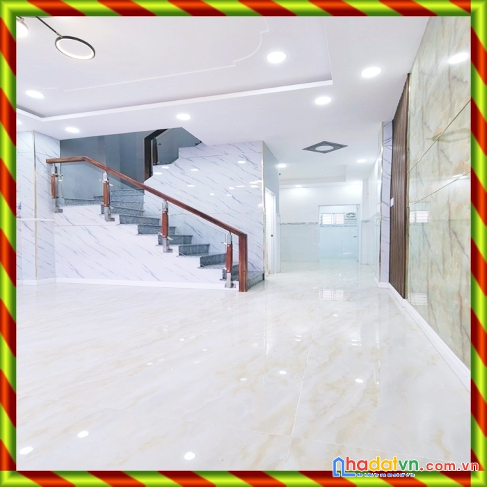 Nhà bán điện biên phủ, bình thạnh kế q1, 2 tầng 52m2, chỉ 3 tỷ 9, rẻ