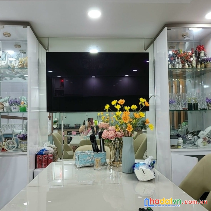 Đang cho thuê 85 triệu/tháng, vị trí miễn bàn, lô góc 2 mặt tiền siêu kinh doanh