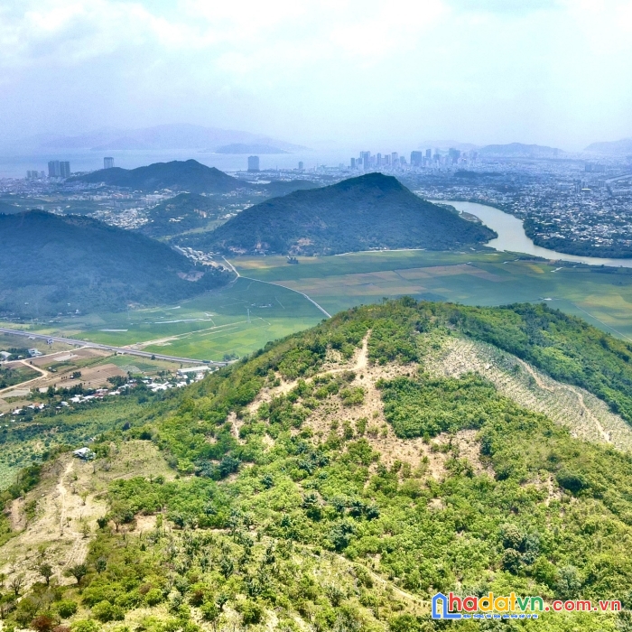 Đất ngoại ô thuộc tp nha trang 5.135m2 giá 1 tỷ săn mây đẹp lung linh