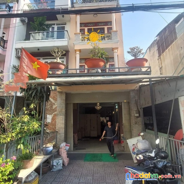 Mặt tiền chợ bà hom kinh doanh sầm uất, sát đường số 7, gần tên lửa, aeon mall, ngang hiếm 4.5m,