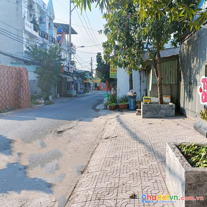 Mặt tiền đường thạnh xuân quận 12 - gần 200m2, ngang 5.5m - sẵn kho xưởng. chủ gấp bán.