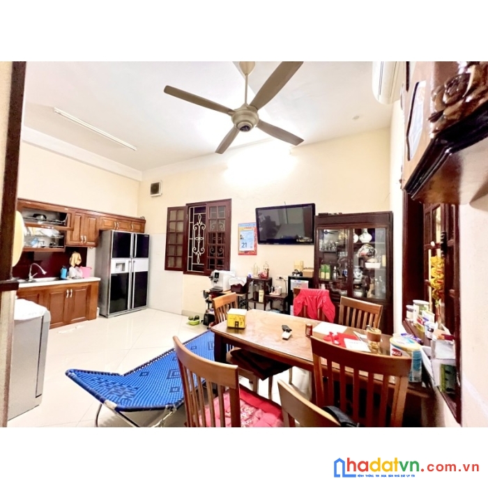 Bán nhà chùa quỳnh hai bà trưng 110m2 x 4 tầng mt 6.8m giá 21 tỷ