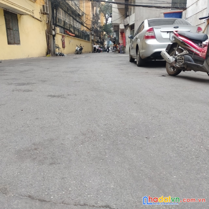 Cần bán gấp nhà hoàng ngọc phách đống đa 60m mt6m lô góc nhà đẹp ở ngay gara kinh doanh