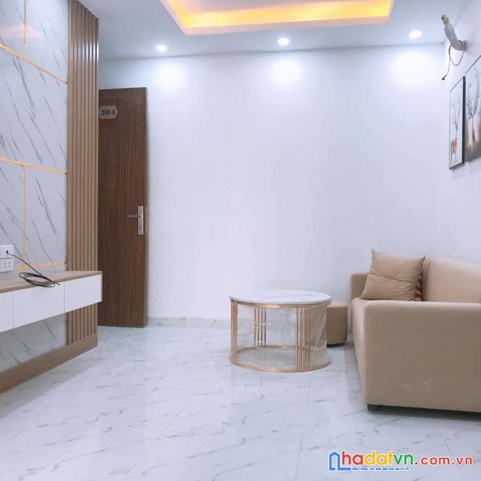 Chính chủ đầu tư bán chung cư đường láng, full đồ, ở ngay, 50m2, giá từ 770tr