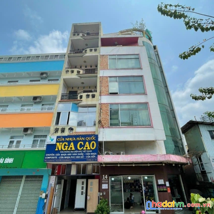 Bán nhà 2 mặt tiền đường ngay cầu calmette quận 1