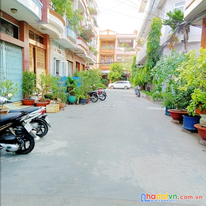 Nhà bán hẻm 289 cư xá bình đông p14q8 -  1.9 tỷ (thương lượng)