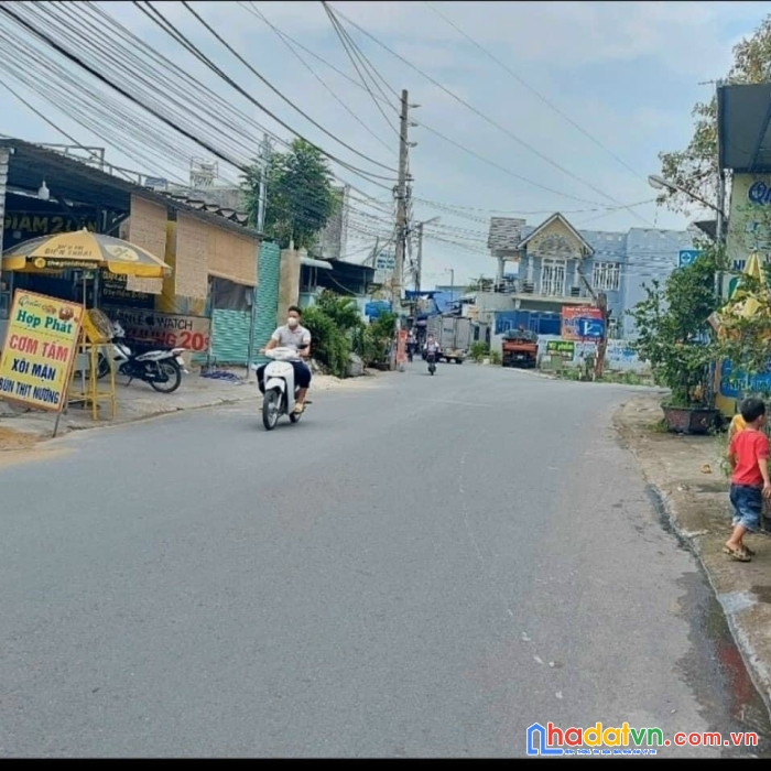 Bán lô đất sổ riêng thổ cư, mặt tiền kinh doanh, gần chợ chỉ 3ty500triệu