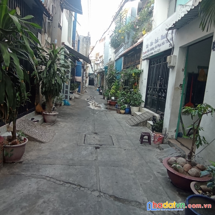 Cần tiền bán gấp nhà hẻm 32/ ông ích khiêm, p14, quận 11