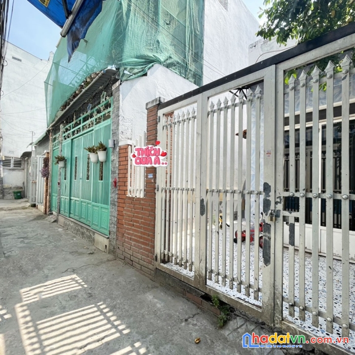 Nhà c4 còn mới ở ngay - ngang 5.5m, 85m2 - 500m ra chợ hiệp thành. chỉ nhỉnh 3 tỷ.