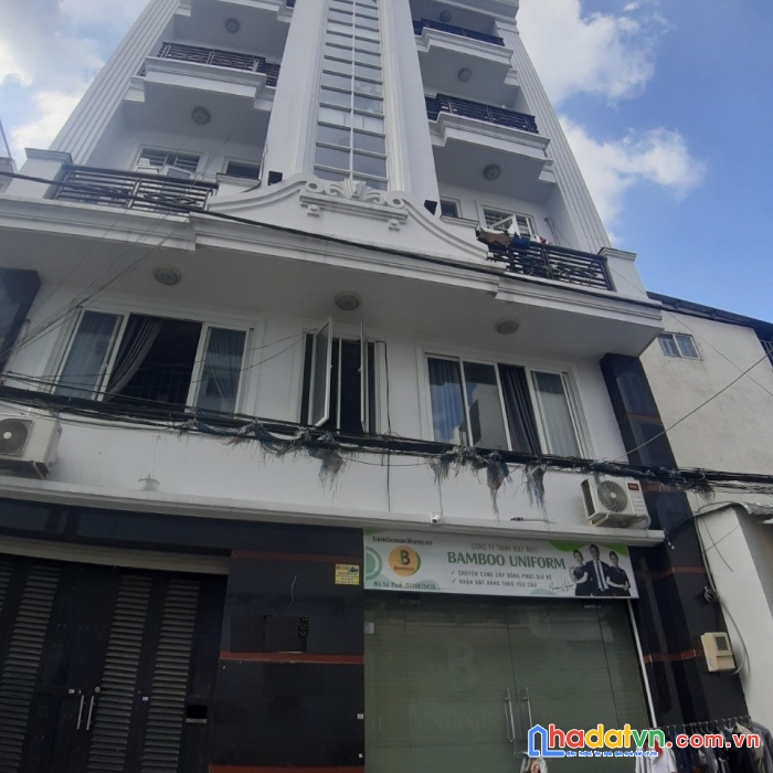 Hiếm căn hộ dịch vụ 160 m2, doanh thu 120 triêu,  5 tầng hẻm xe hơi, trung tâm quận 6