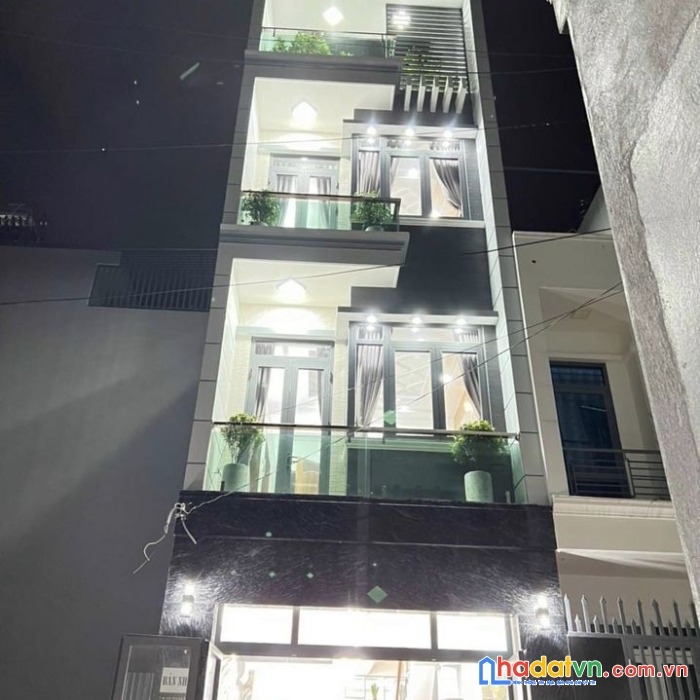 Bán nhà nguyễn khoái quận 4 - dt 5 x 14 - trệt 2 lầu + sân thượng - giá khá tốt chỉ 5 tỉ 4