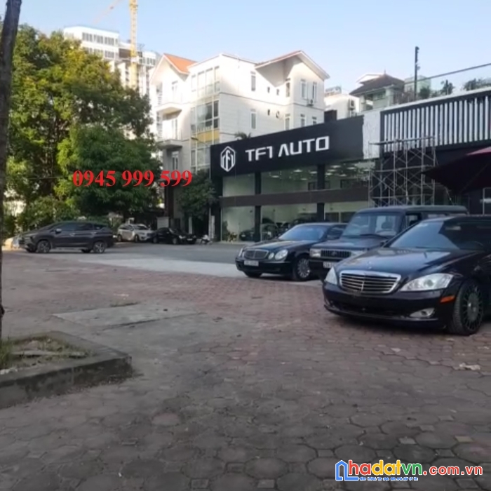 Bán 1000m2 đất mặt phố võ chí công tây hồ mặt tiền 30m.