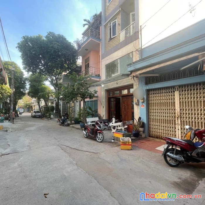 Chính chủ cần bán nhà 2 tầng đường lũy bán bích, hẻm ô tô tránh- 64m2 chỉ 6.8 tỷ