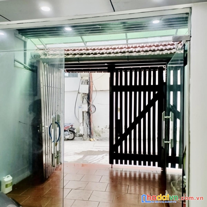 Bán nhà phố thái thịnh, 1 nhà ra phố, nhà đẹp, ô tô vào nhà, kinh doanh, 60m, nhỉnh 14 tỷ