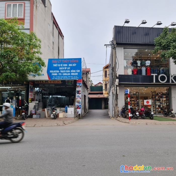 56m2 đất mặt ngõ phố ngô xuân quảng, trâu quỳ gl hn giá chỉ 3 tỷ x. 7 chỗ vào nhà. lh 0926782459.
