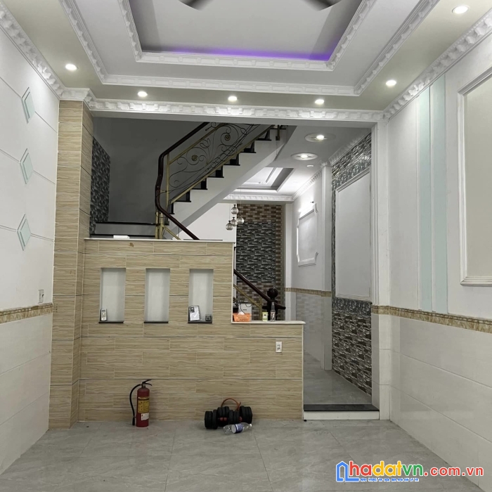 Bán nhà 3 tầng an dương vương- q8, sát quận 6, hẻm xe tải