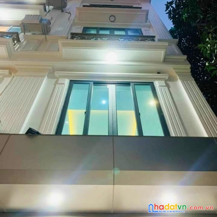 Bán nhà phân lô phố nguyễn trãi ô tô đỗ cửa 50m2 x 5 tầng giá 9,8 tỷ lh:  thanh bđs thái hà