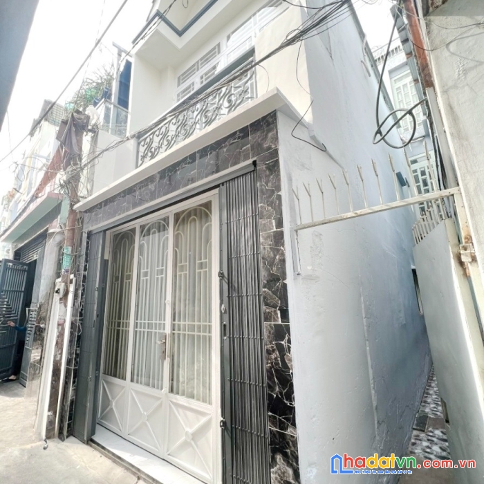 Nhà bán mới đẹp hẻm thông 166 dương bá trạc ( chợ rạch ông) p2q8