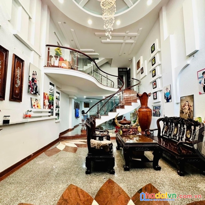 Cả nhà và đất chỉ 90tr/m2, hxh phan huy ích, tân bình, 5x20m, 5 tầng - 5pn, giá chỉ 9 tỷ.