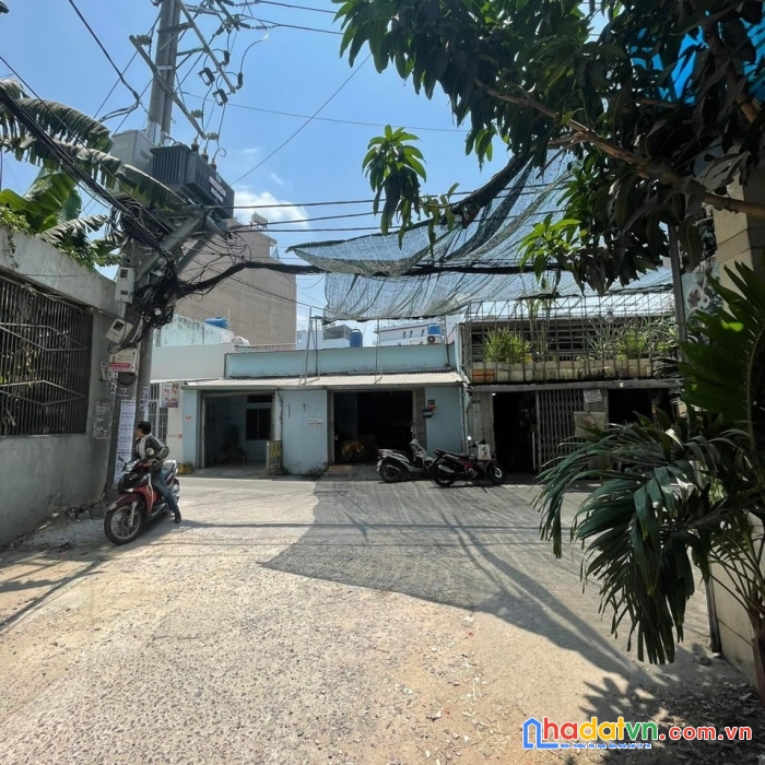 Bán biệt phủ hương lộ 3, 6 tầng, hẻm xe tải 8m, 314m2 giá 28 tỷ, 3 mặt tiền cực thoáng mát