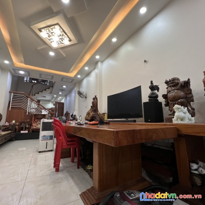 Nhà quận tân phú, mặt tiền đường kinh doanh, 60m3, 3 tầng giá nhỉnh 7 tỷ