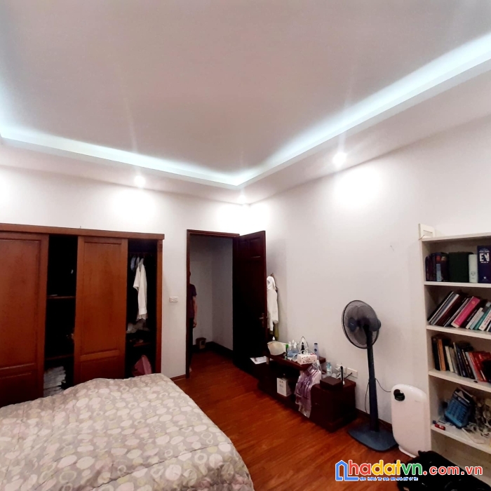 Nhà đẹp hai bà trưng, 3 tầng ở ngay, 45m, nhỉnh 2 tỷ 0907153139