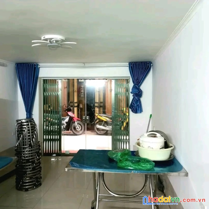 Bán nhà trung tâm hà đông - kinh doanh ô tô vào nhà - giá 4* tỷ