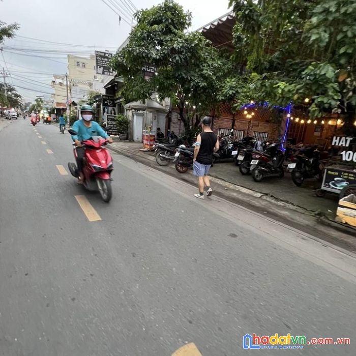 Mua đất tặng dãy phòng trọ - dòng tiền hơn 15 triệu - 79m2, ngang 5m - không lộ giới - chỉ hơn 3