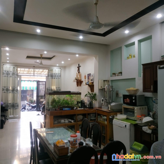 Nhà mặt tiền đường tây sơn, 2 tầng đường nhựa 8m, 47m2 chỉ 7 tỷ tl