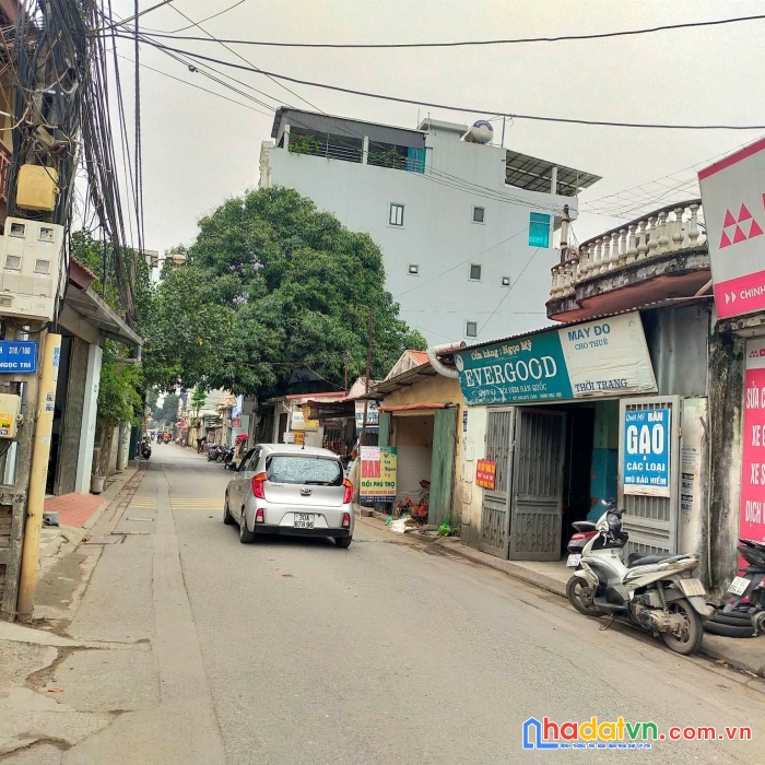 Bán đất ngon rẻ bổ  hình thửa đẹp - đất nở hậu - ô tô vào nhà - ngõ nông tiện ích ngập tràn - đầu
