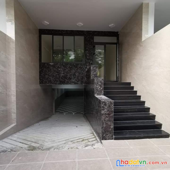 Cho thuê shophouse mizuki, nhà 3 lầu hoàn thiện cơ bản, giá 24 triệu, lh: 0902277579