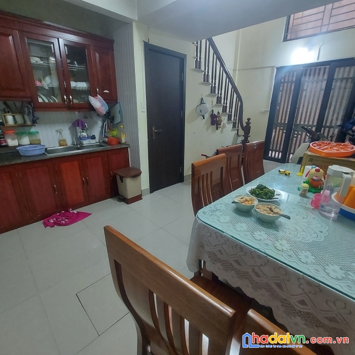 Bán nhà riêng hồ tùng mậu nam từ liêm 58m 6 tầng mặt tiền 5.5m ngõ thông ô tô đỗ cổng chỉ 5 tỷ lh