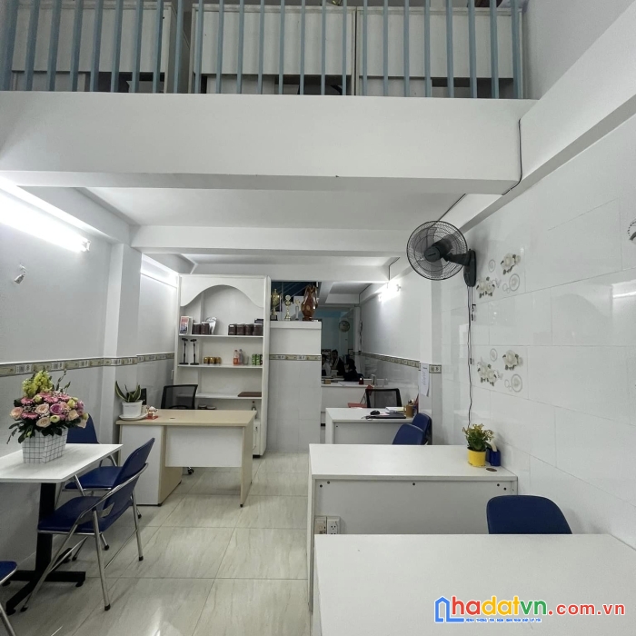 Giảm sập sàn 2 tỷ, nhà bình thạnh, 74m2, 5 tầng, cho thuê giá cao, sát quận 1, còn 10 tỷ 900