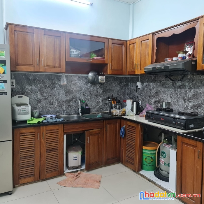 Nhà bình thạnh, gần bên quận 1, 100m2, nở hậu tài lộc, 2 mặt hẻm thông thoáng