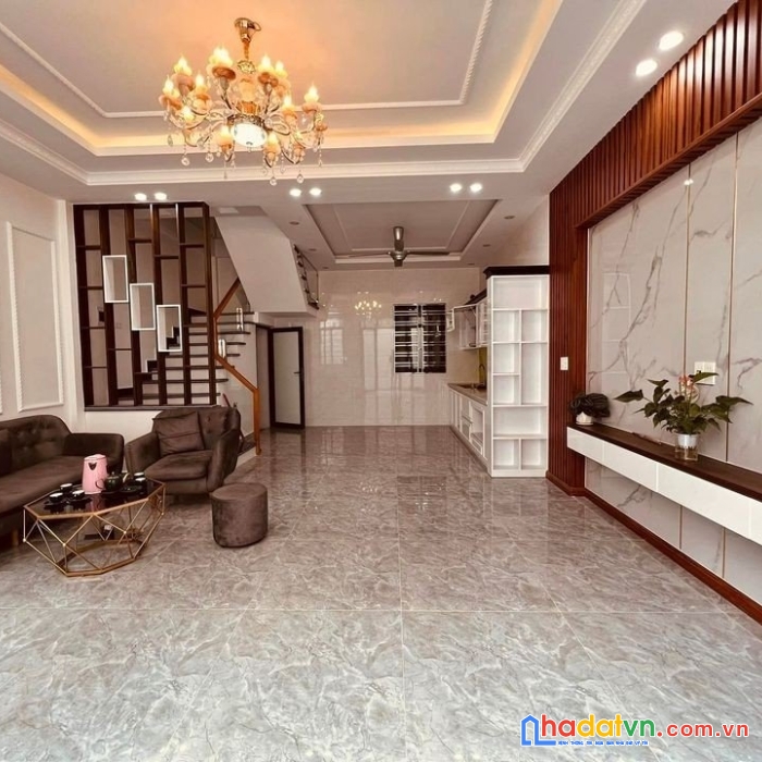 Nhà  cầu giấy lô góc 38m- hơn 4 tỷ- full nội thất ở sướng