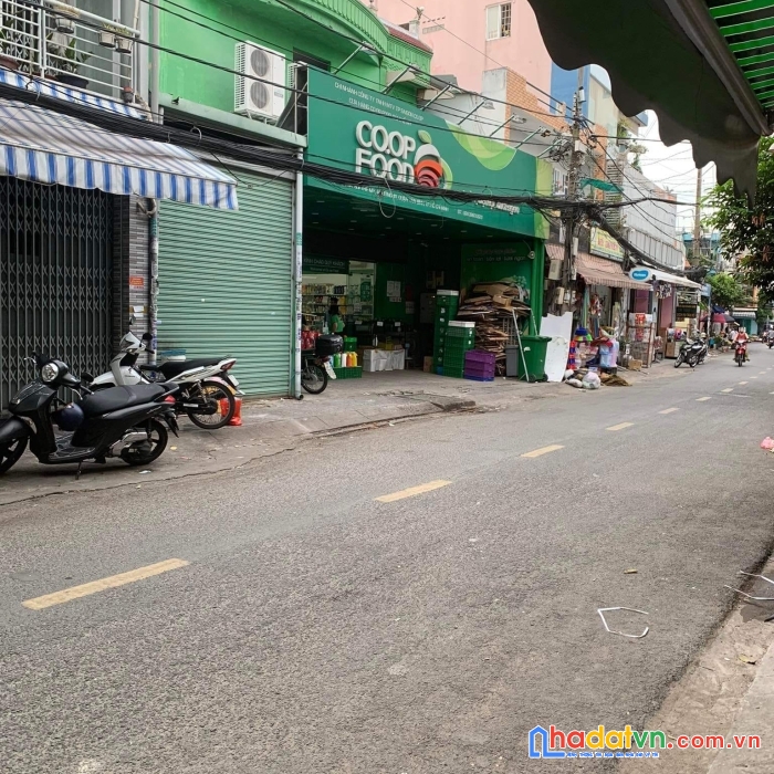 Giá mới, bán nhà mặt tiền  - diện tích 140m2 - quận tân bình