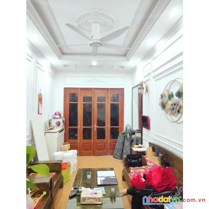 Bán nhà tây sơn đống đa 50m 4 tầng mặt tiền 5m ngõ nông gần phố chỉ 2.95 tỷ lh0975124520