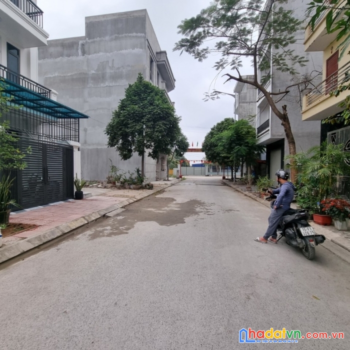 Chính chủ gửi bán 100m2 đất phân lô sở dầu, hồng bàng - mr.văn